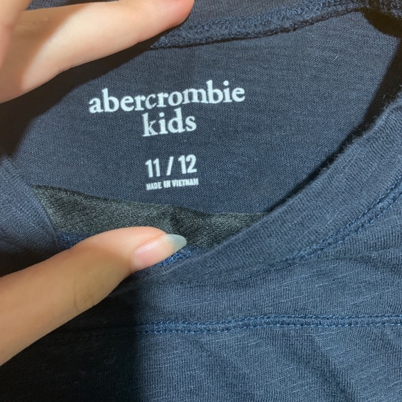 Abercrombie kids Actually a mermaid tee - Picture 3 of 4